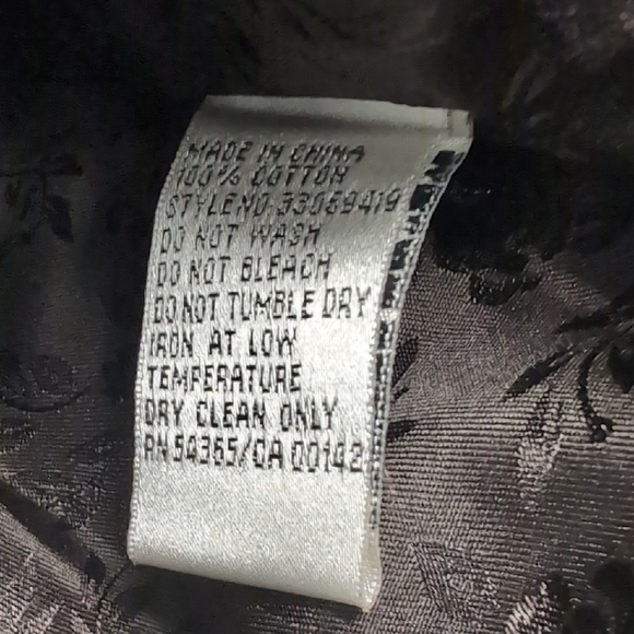 NWT Nygard Animal Print Tailored Blazer Size 6 Petite. Beautiful Floral Lining. - Picture 4 of 9